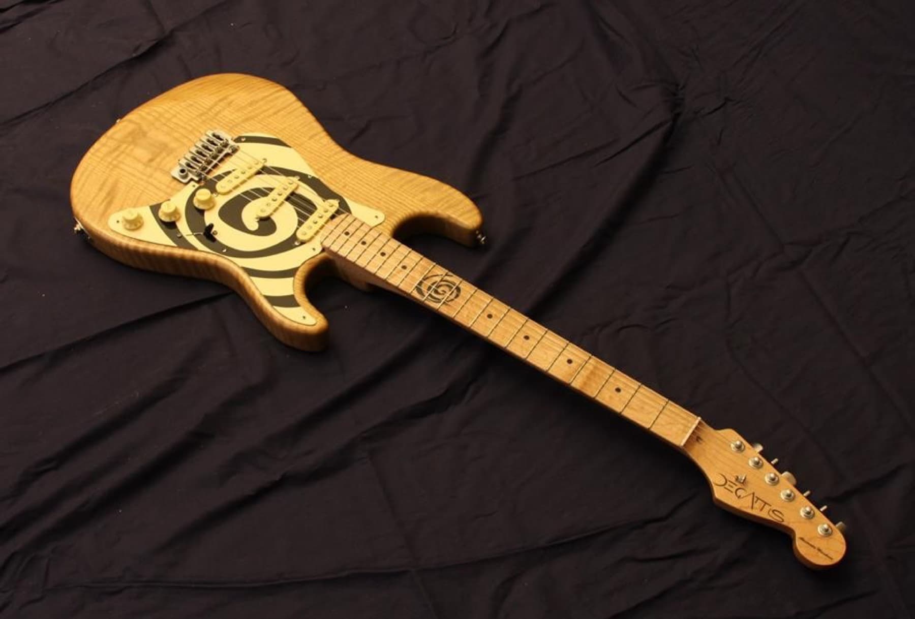 Jupiter — discontinued De Gattis guitar