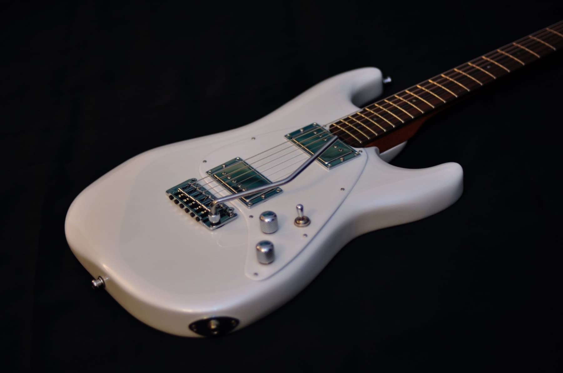 Rigel — discontinued De Gattis guitar
